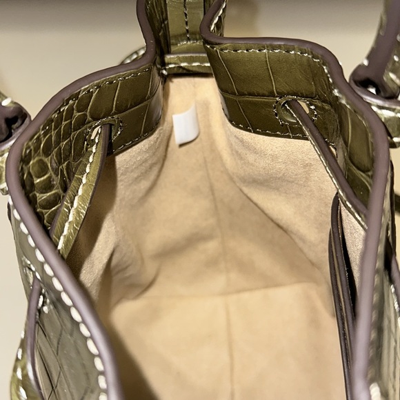 🔥🔥🔥Tory Burch McGraw Croc Embossed Leather Drawstring Bucket Satchel Bag - Picture 15 of 15